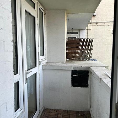 Spacious 2 Bed Flat 바킹 외부 사진
